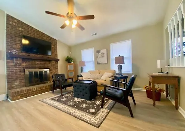 Your Cozy Retreat In Charlotte 0*,  USA